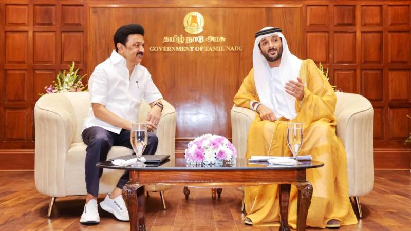 بن طوق يبحث التعاون مع رئيس وزراء ولاية تاميل نادو الهندية
