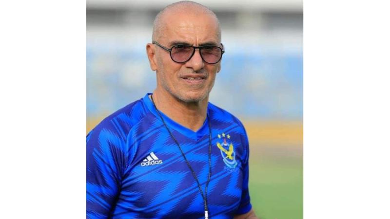 العراقي أيوب أوديشو ينفي شائعات اعتزاله التدريب
