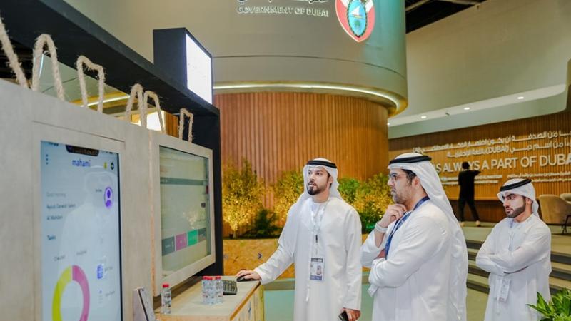 «الموارد البشرية» تعرّف الزوار بتطبيق «مهامي»