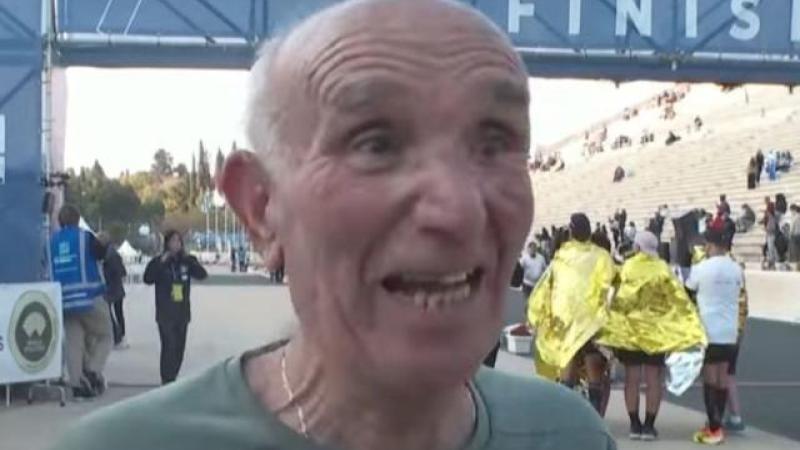 ثمانيني يركض 42 كليومتراً بماراثون