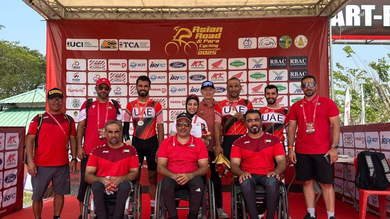 أبطال وبطلات منتخب الإمارات بعد تتويجهم