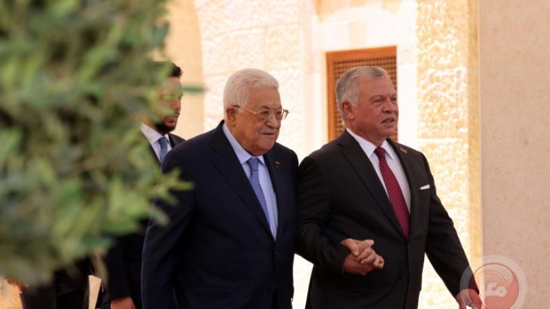 عباس يشيد بموقف العاهل الأردني الرافض لتهجير الفلسطينيين