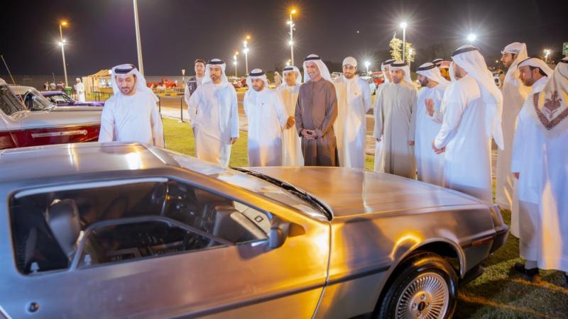 انطلاق مهرجان الشارقة للسيارات القديمة