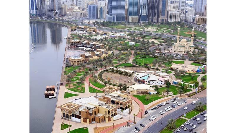 واجهة المجاز المائية.. إطلالات خلابة بالشارقة