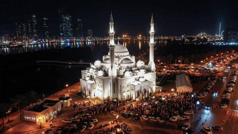  «إسلامية الشارقة» تكثف جهودها خلال العشر الأواخر من رمضان 