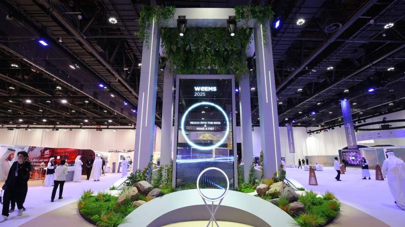 الإمارات تقود العالم نحو استشراف المستقبل وجاهزية مواجهة الأزمات الإمارات تقود العالم نحو استشراف المستقبل وجاهزية مواجهة الأزمات