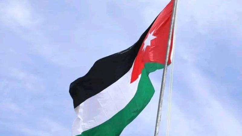 تعديل ترتيب ألوان العلم الأردني في وثيقة تاريخية