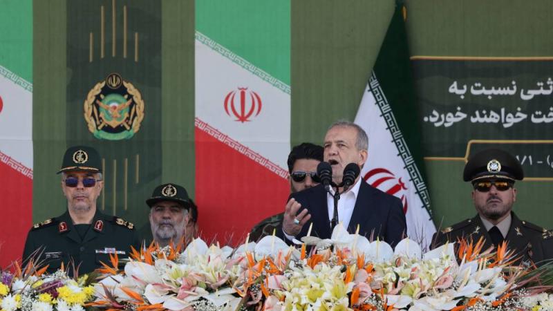 طهران تطالب واشنطن بضمانات قبل أي اتفاق نووي جديد