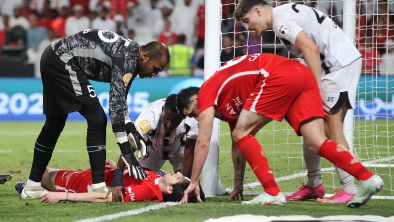 مباراة شباب الأهلي والجزيرة في نهائي كأس رابطة المحترفين (تصوير: يوسف الأمير)