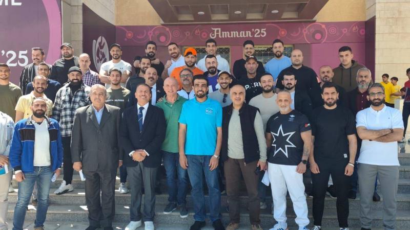 لقطة تذكارية بعد ختام دورة الأردن الفنية