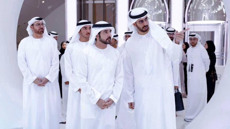 حمدان بن محمد: مهارات الذكاء الاصطناعي محورية في تحقيق الريادة