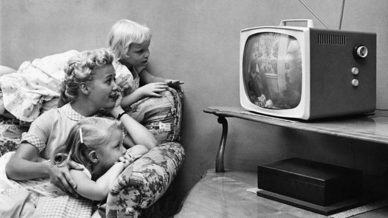 30 إبريل 1960.. بيع أول «تلفاز ترانزستور» في العالم