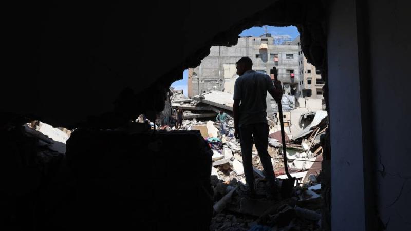 مقتل 16 فلسطينياً في قصف إسرائيلي على غزة