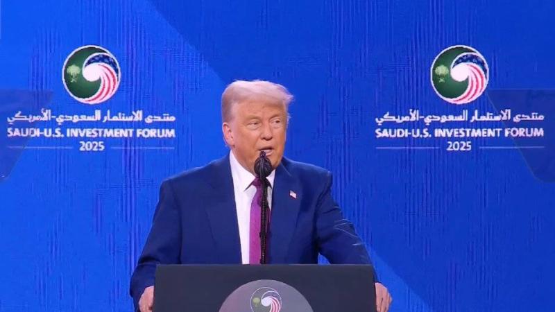 ترامب يعلن رفع العقوبات عن سوريا
