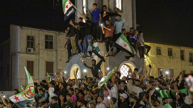 فرحة وتفاؤل بعد قرار رفع العقوبات الأمريكية عن سوريا