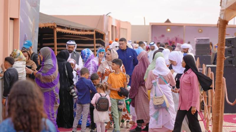 آلاف الزوار لجناح الإمارات في موسم طانطان بالمغرب