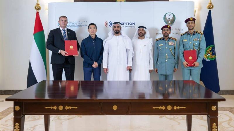 سيف بن زايد يشهد إطلاق مبادرة لتطوير مهارات الذكاء الاصطناعي