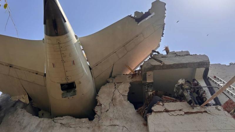 أول حادث من نوعه.. ما سبب التحطم المأساوي للطائرة الهندية في أحمد ...