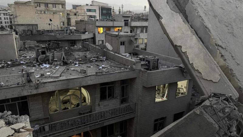 إسرائيل تقتل قادة عسكريين وعلماء نوويين.. هؤلاء أبرزهم