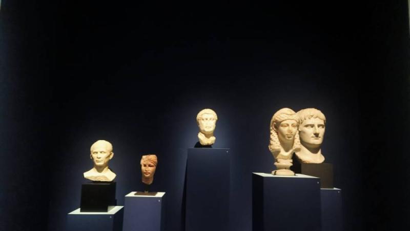 «لغز كليوباترا» يجذب مئات الزوار في باريس