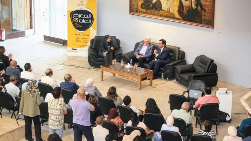 «الثقافة المصرية» تجمع الفن التشكيلي والسينما في معرض