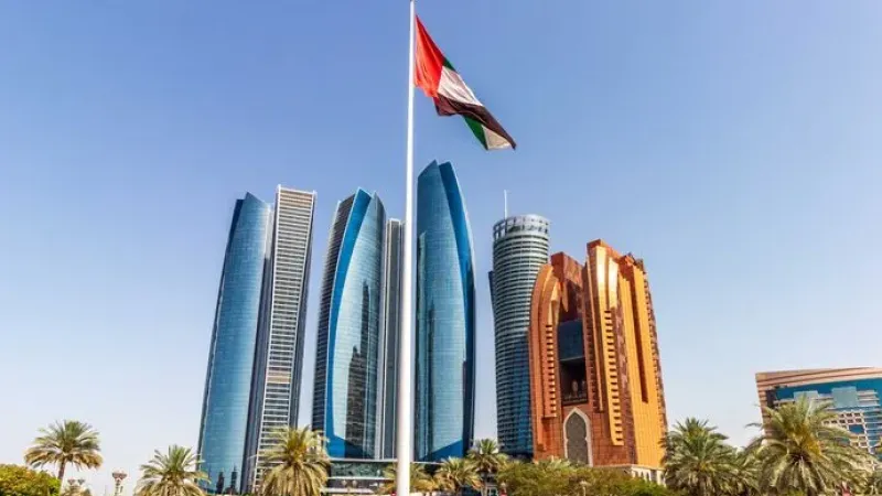 صناديق وشركات تدير 700 مليار دولار تتدفق إلى الإمارات