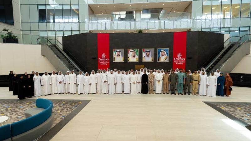 صورة جماعية للمشاركين في المنتدى
