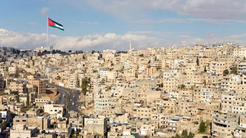 الأردن يضبط نائباً حاول تهريب وثائق من مقر «الإخوان الإرهابية»