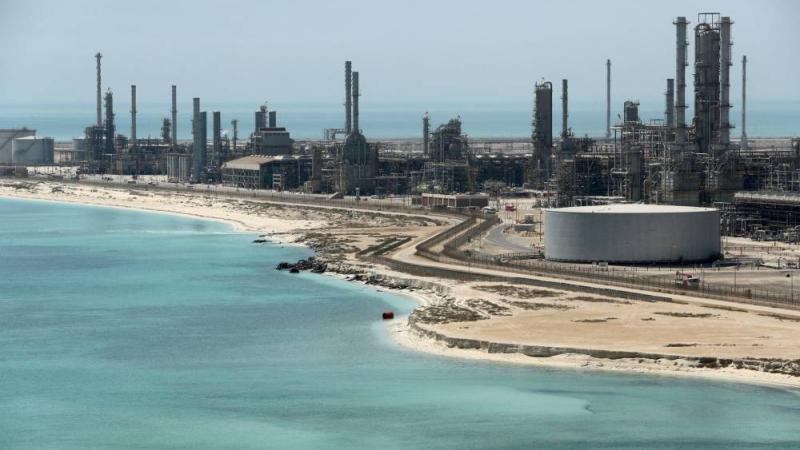 السعودية ترفع سعر خامها العربي الخفيف لآسيا بأغسطس لأعلى مستوى في 4 أشهر