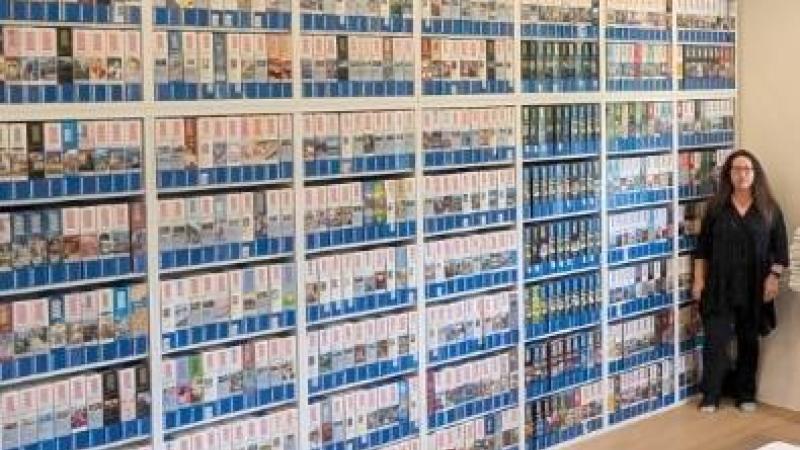 ليزا فايرمان أمام الألغاز التي جمعت