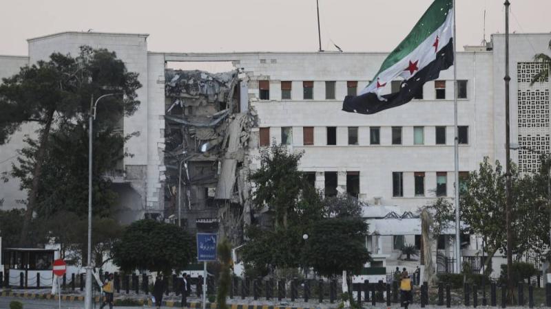 المعارضة الإسرائيلية: استهداف القصر الرئاسي السوري تصرف متهور