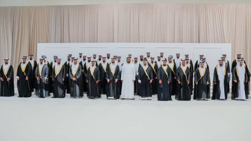 أحمد بن سعود يتوسط العرسان