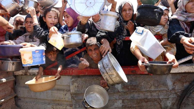 «الأغذية العالمي»: لدينا مساعدات غذائية تكفي سكان غزة لثلاثة أشهر