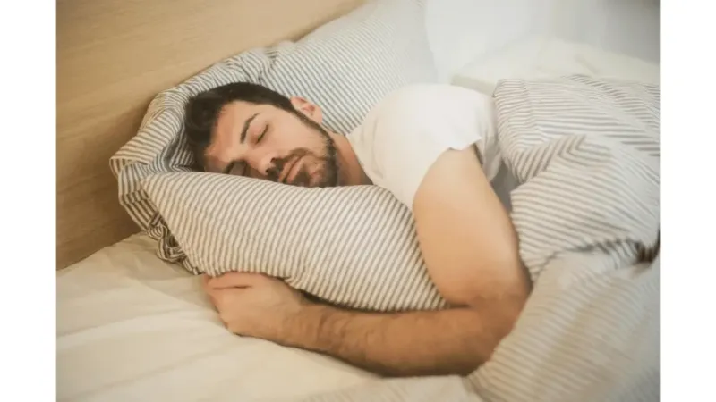 نصائح «تحسين النوم» بمواقع التواصل عديمة الفائدة