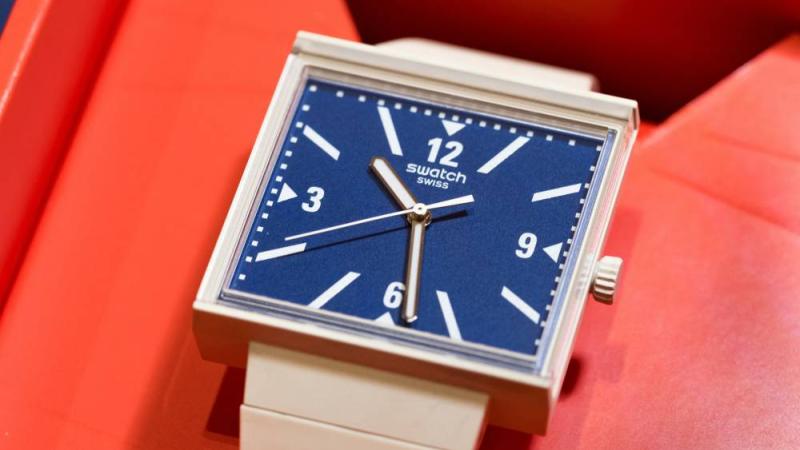 «سواتش» ترفع أسعارها في أمريكا بعد رسوم ترامب