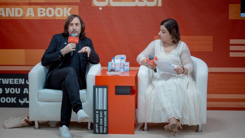 باول لينتش خلال الجلسة