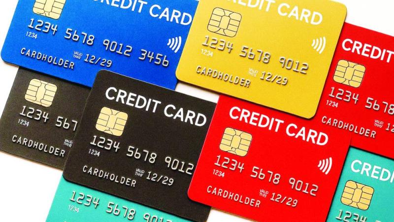 رسوم استخدام البطاقات الائتمانية في الخارج تثقل كاهل العملاء | صحيفة الخليج