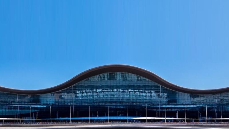 مطار زايد الدولي