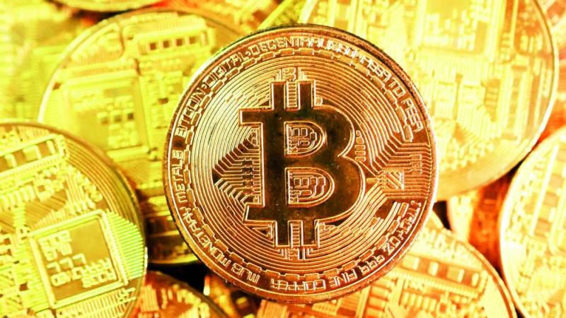 تصريحات ترامب تهبط بالبيتكوين إلى 66 ألف دولار