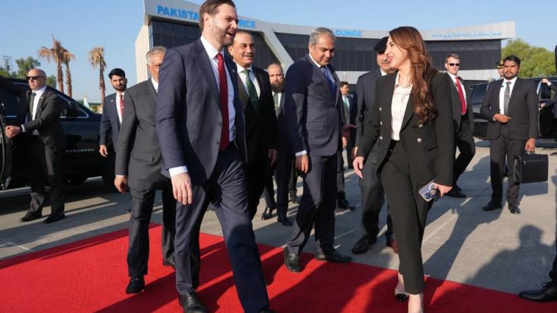 لماذا فشلت مفاوضات أمريكا - إيران؟ 