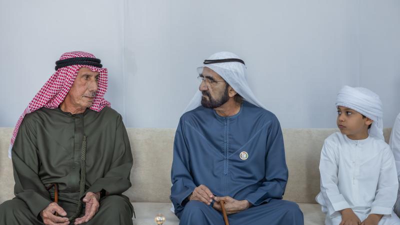 محمد بن راشد يعزي في وفاة حسين هادي الأحبابي