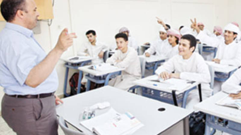 انتظام طلاب المدارس الحكومية مع بداية رحلة الفصل الثالث والأخير صحيفة الخليج