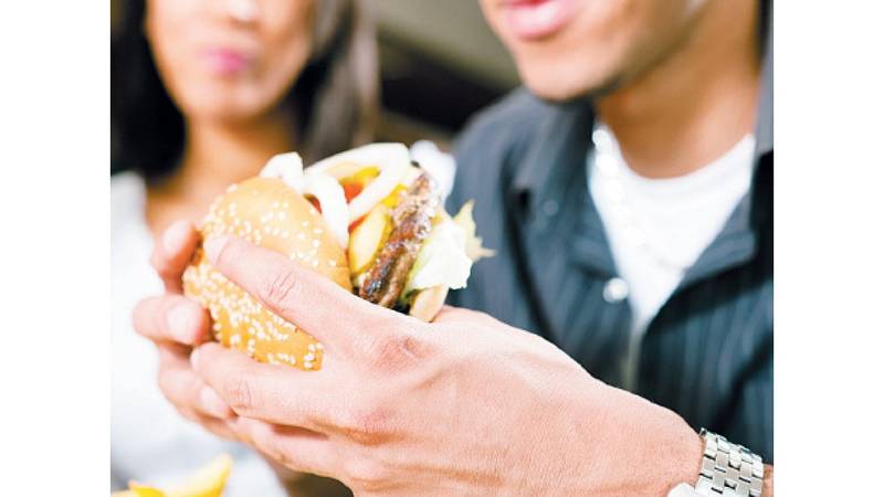 الوجبات الخفيفة أضرارها جسيمة ملحق