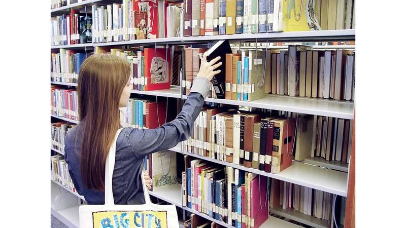 الكتاب الورقي لايزال الأفضل صحيفة الخليج