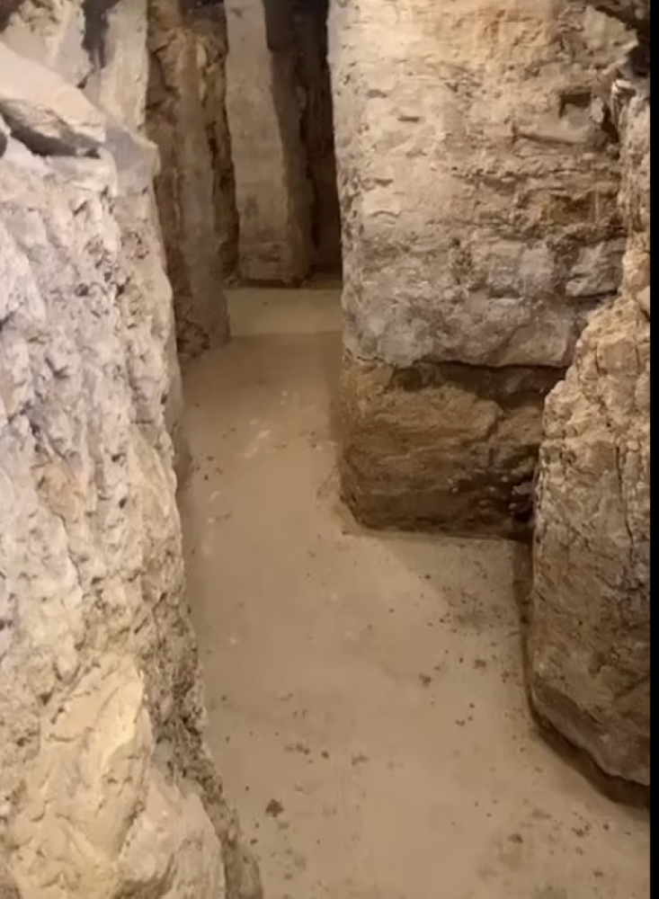 ممرات قديمة