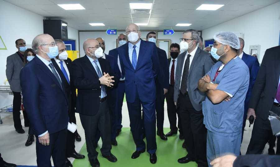 نجيب ميقاتي يفتتح مركز محمد بن زايد الطبي في بيروت 