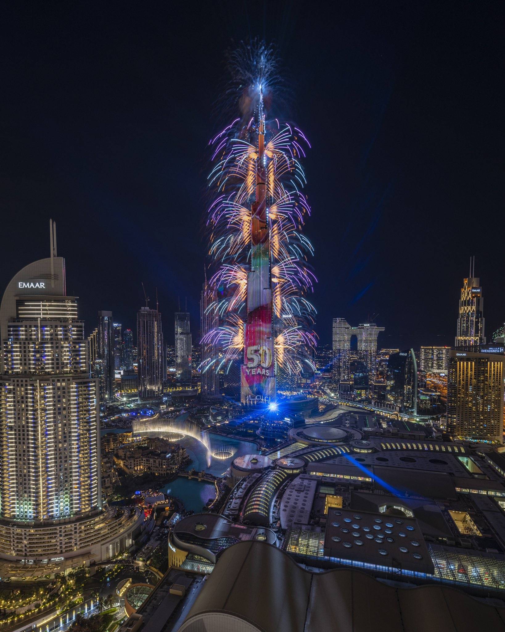 احتفالات الإمارات بالعام الجديد احتفالات الإمارات بالعام الجديد