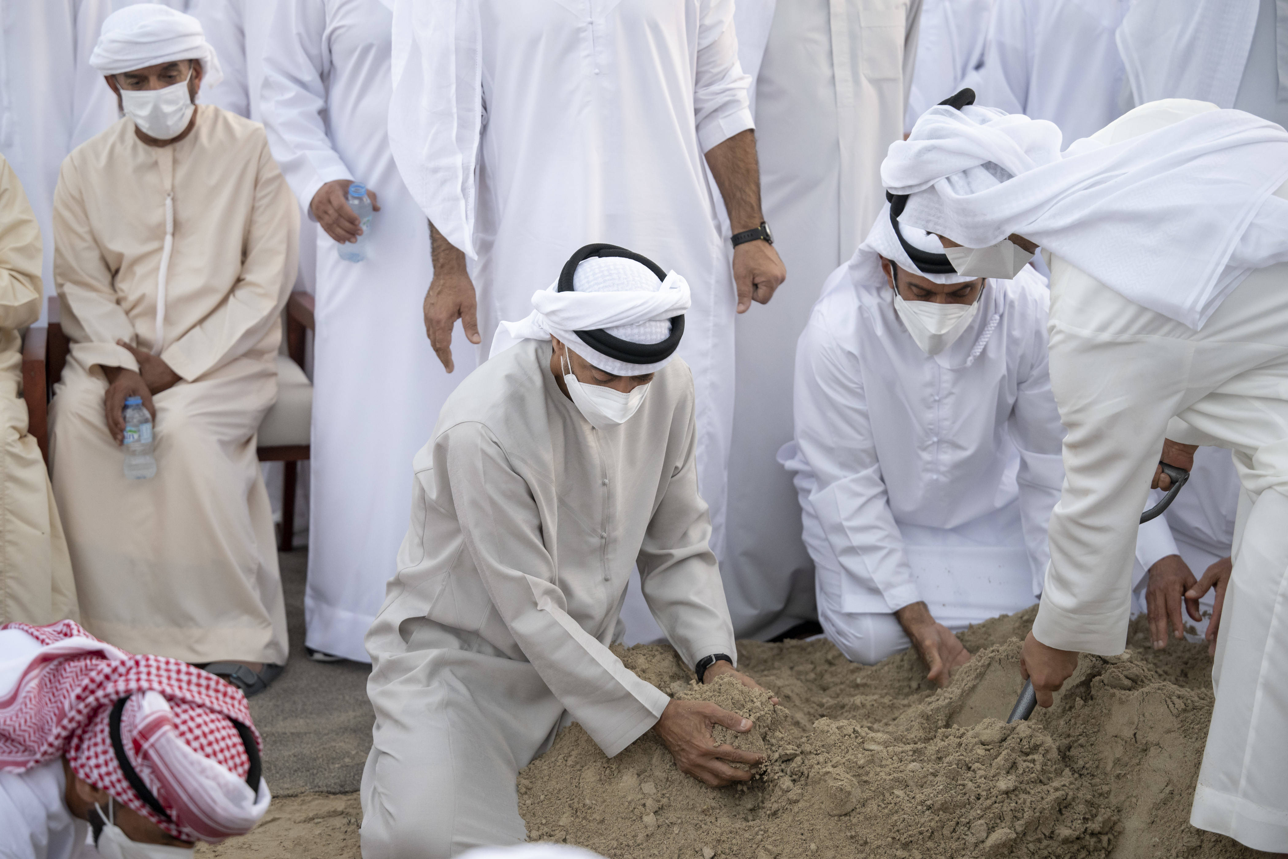 محمد بن زايد والشيوخ محمد بن زايد والشيوخ