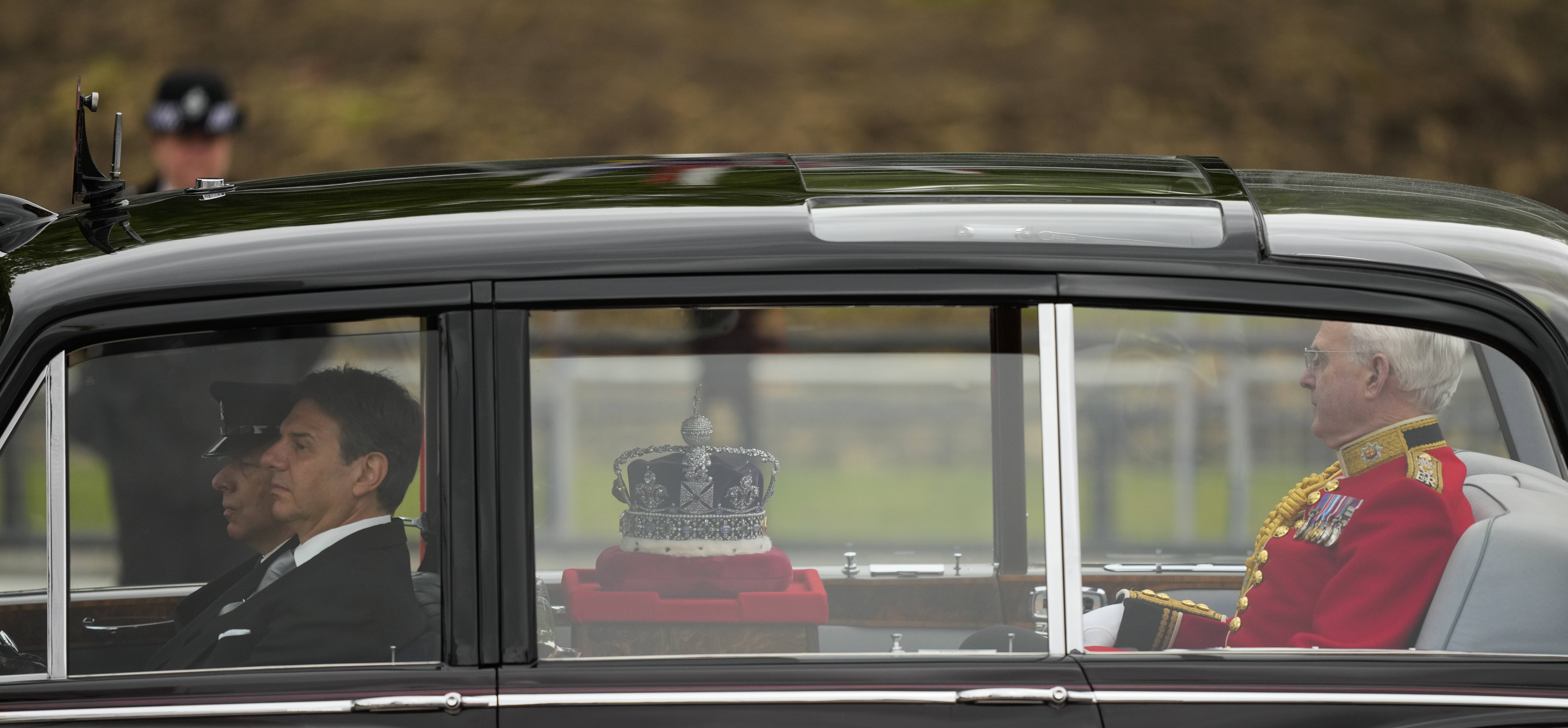 الملكة إليزابيث