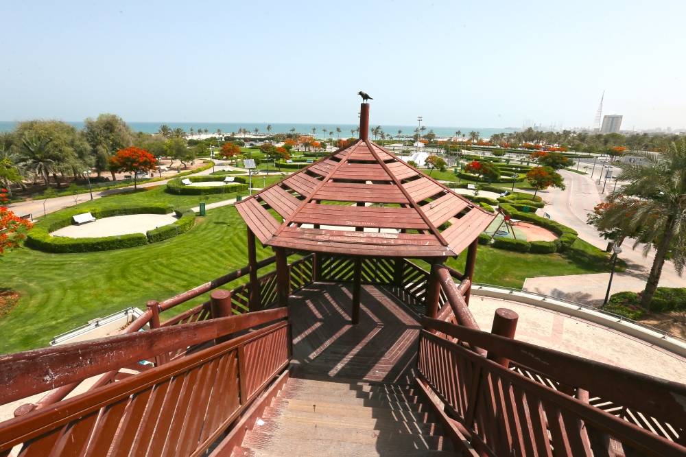 شاطئ الممزر.. ملاذ عشاق الاستجمام في دبي